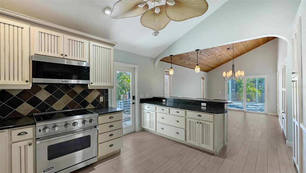 5310 Hidden Harbor Road Sarasota, FL 34242 - Photo 21 of 90