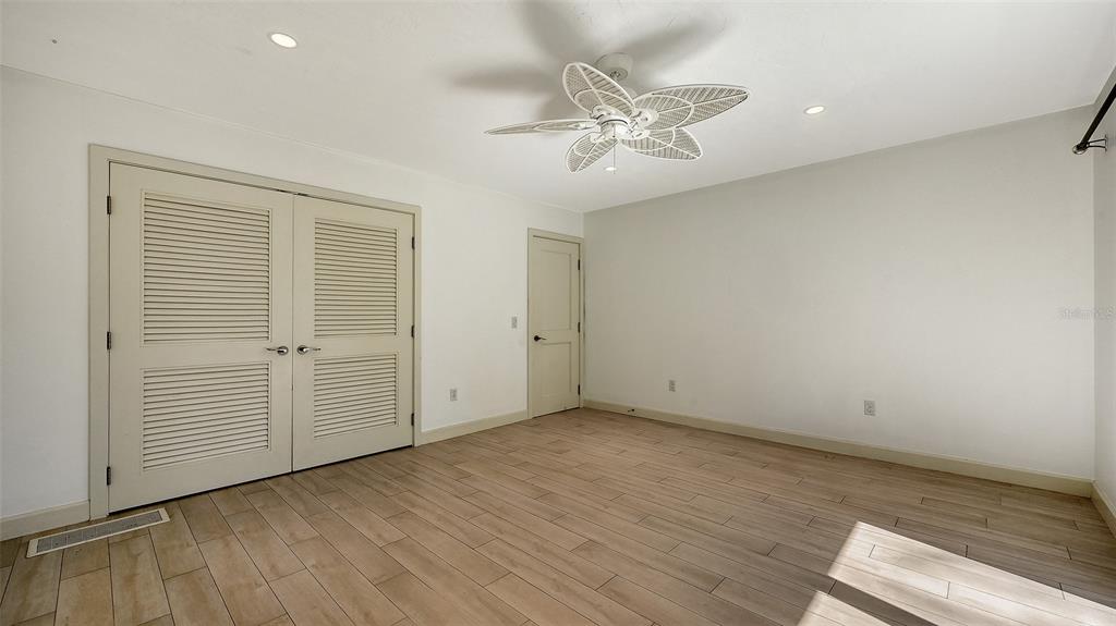 5310 Hidden Harbor Road Sarasota, FL 34242 - Photo 34 of 90