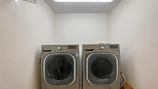 $6,000 | 5310 Hidden Harbor Road, Sarasota, FL 34242