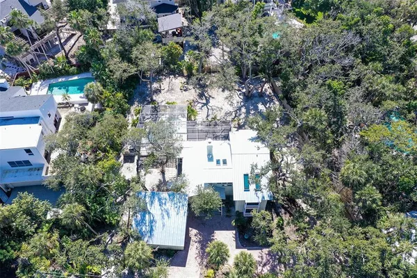 $6,000 | 5310 Hidden Harbor Road, Sarasota, FL 34242