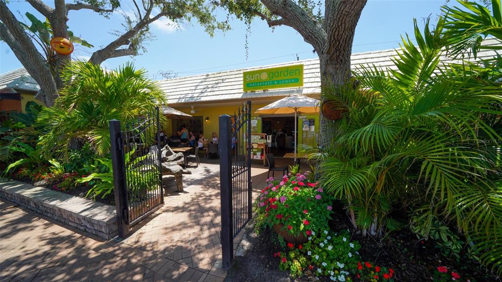 5310 Hidden Harbor Road Sarasota, FL 34242 - Photo 81 of 90