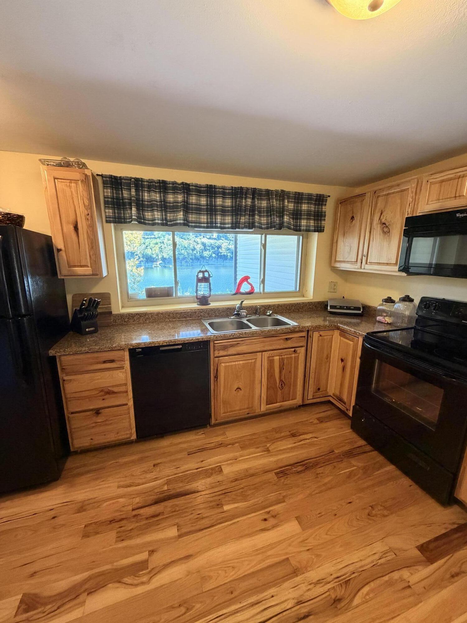 4858 Kennedy Bridge Road Lancaster, KY 40444 - Photo 13 of 23 Kitchen