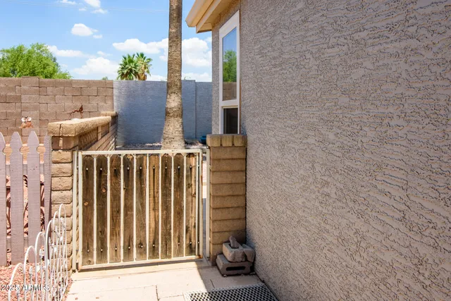 $2,500 | 1672 East Augusta Avenue, Chandler, AZ 85249
