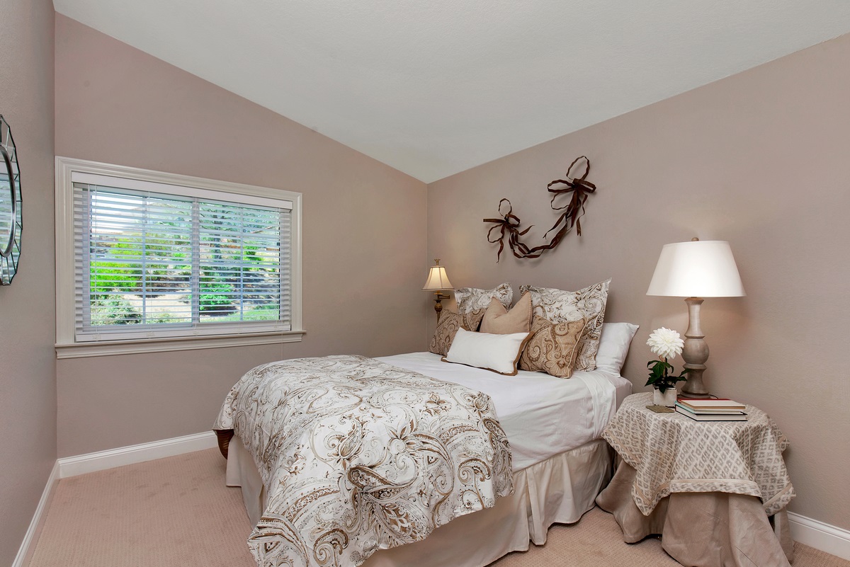 435 Via Malaga Encinitas, CA 92024 - Photo 15 of 25