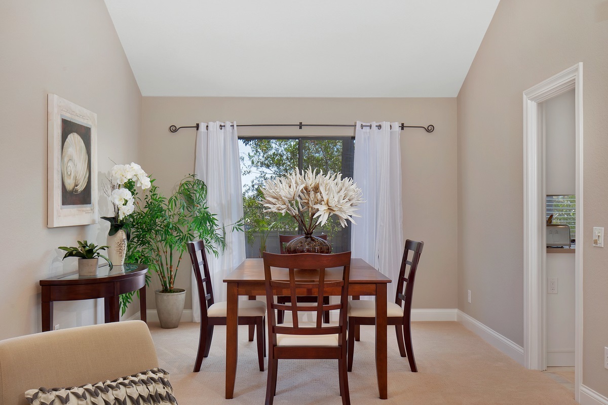 435 Via Malaga Encinitas, CA 92024 - Photo 7 of 25