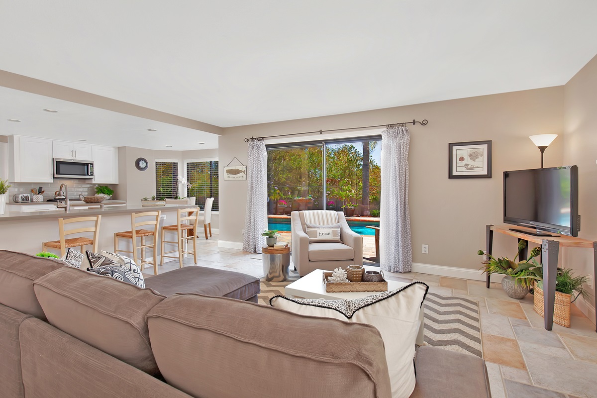 435 Via Malaga Encinitas, CA 92024 - Photo 9 of 25