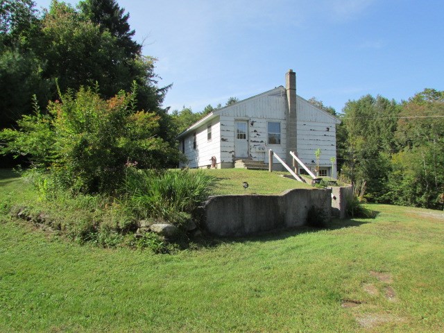 5061 Old County Road Halifax, VT 05301 - Photo 6 of 27