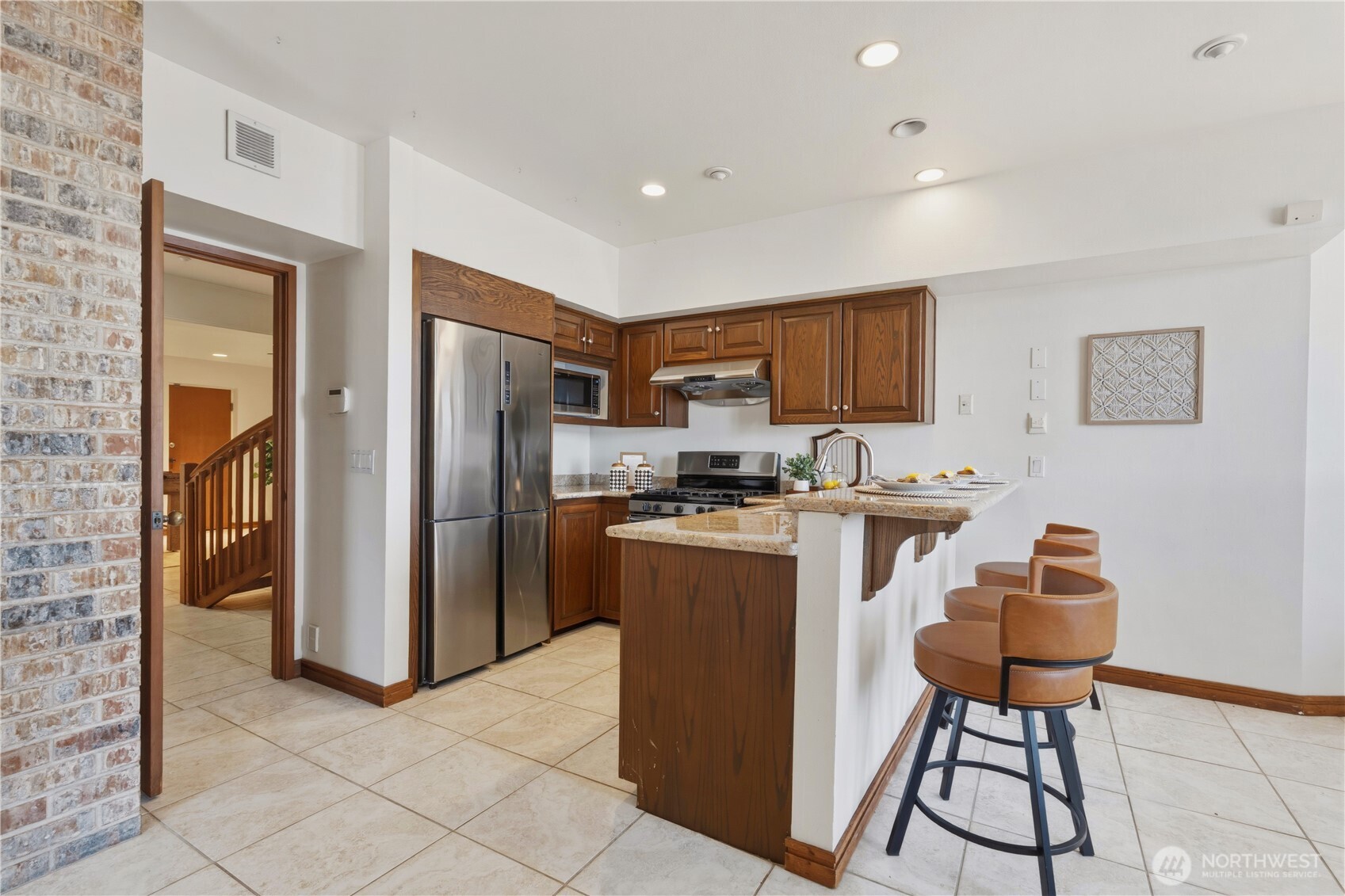 8279 West Mercer Way Mercer Island, WA 98040 - Photo 33 of 40