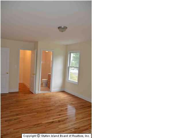 1052 Annadale Road Staten Island, NY 10312 - Photo 4 of 11 Additional Photo
