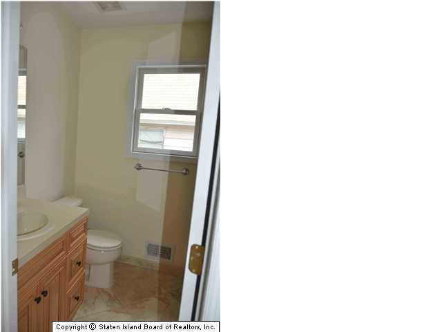 1052 Annadale Road Staten Island, NY 10312 - Photo 7 of 11 Additional Photo