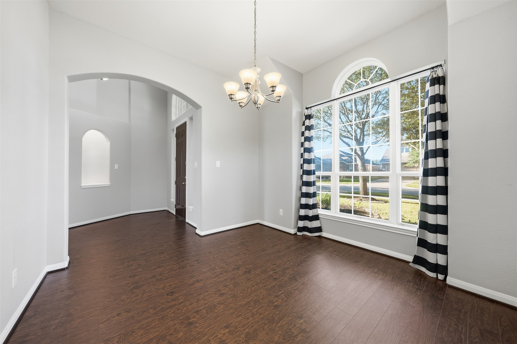 6011 Watford Bend Rosenberg, TX 77471 - Photo 9 of 48 a view of an empty room with a window