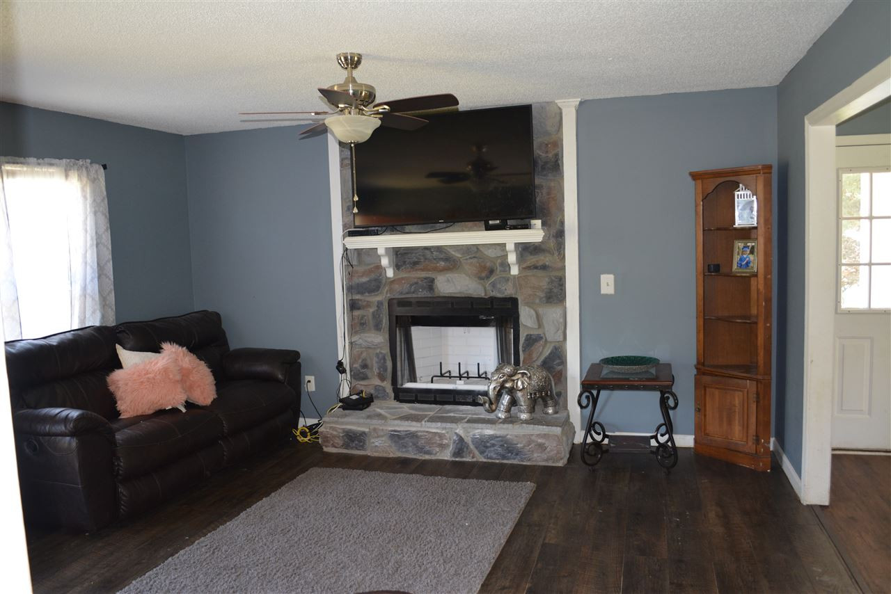 80 Lillian Road Selma, NC 27576 - Photo 2 of 10 Photo 2