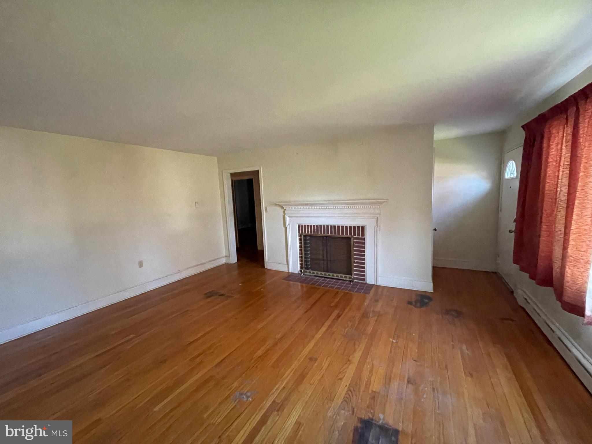 2411 Appleton Road Elkton, MD 21921 - Photo 13 of 35 Big Living Room
