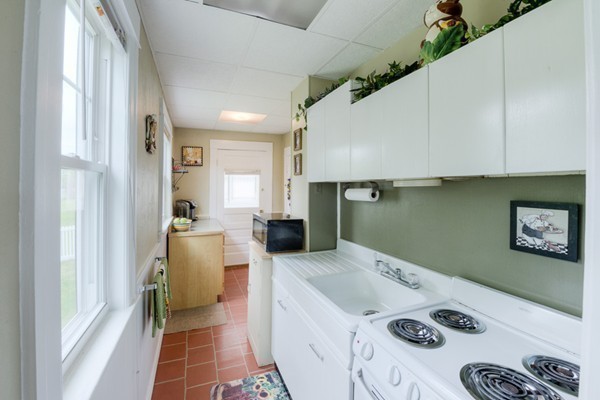 3 Vendora Road Worcester, MA 01606 - Photo 11 of 27 Gallery Image 11