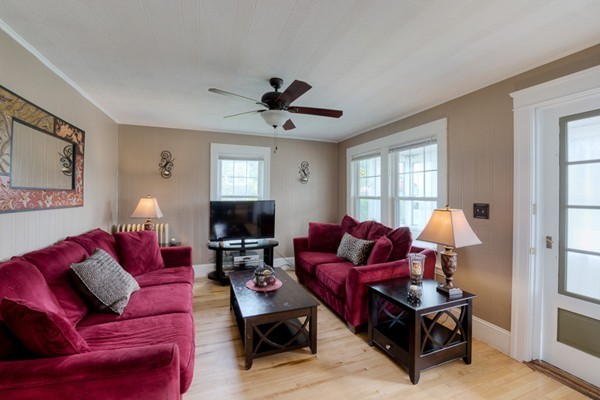 3 Vendora Road Worcester, MA 01606 - Photo 3 of 27 Gallery Image 3