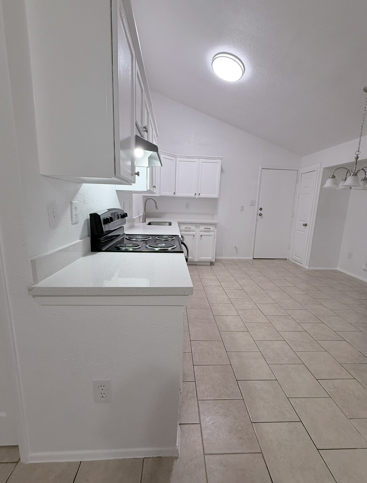 24410 Kennedy Ranch Drive Hockley, TX 77447 - Photo 6 of 20 Side view of Kitchen.