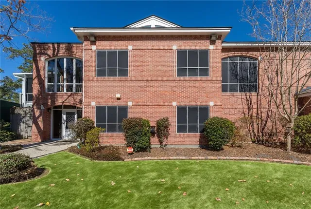 $3,300 | 632 Village Lane South, Mandeville, LA 70471