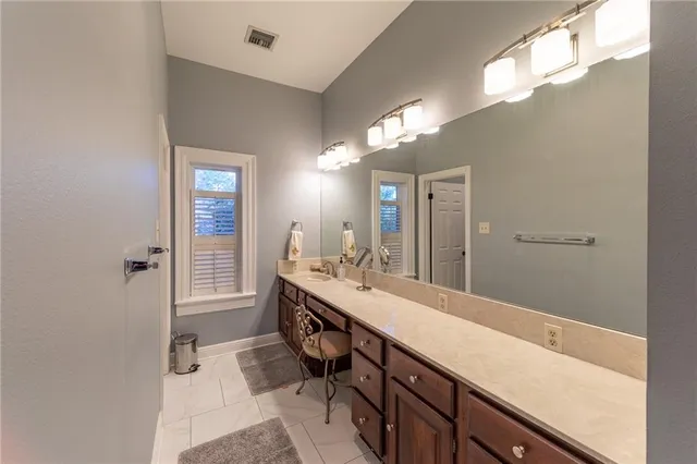 $3,300 | 632 Village Lane South, Mandeville, LA 70471