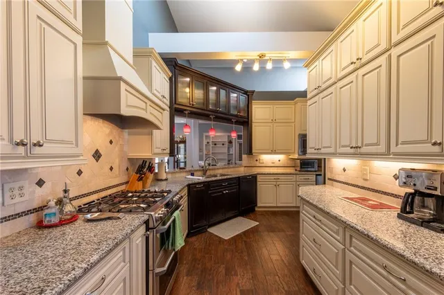 $3,300 | 632 Village Lane South, Mandeville, LA 70471