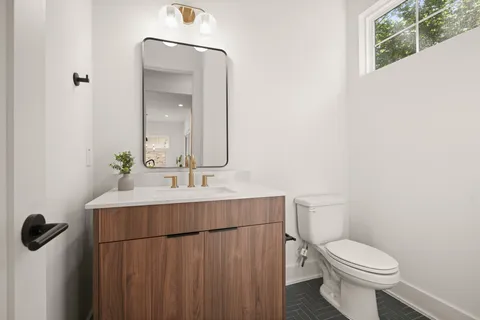 $737,500 | 601 Vermont Road, Unit 2, Austin, TX 78702