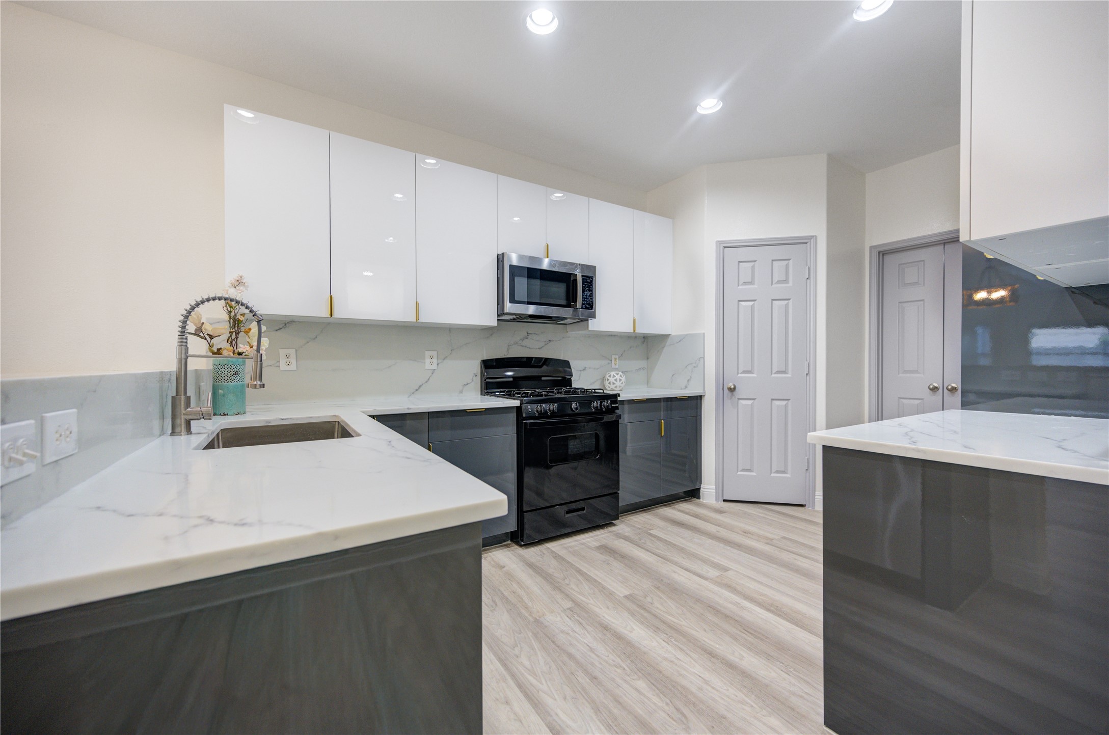 21626 Amesbury Meadow Lane Spring, TX 77379 - Photo 12 of 34