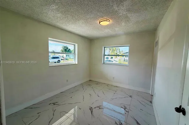$3,200 | 14313 Southwest 110th Avenue, Miami, FL 33176