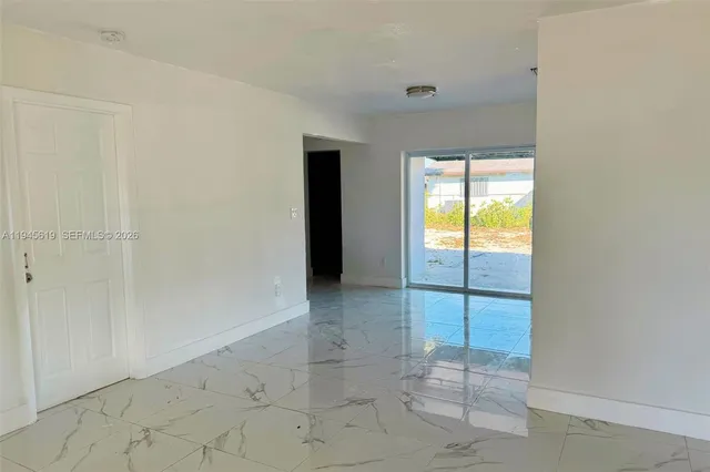 $3,200 | 14313 Southwest 110th Avenue, Miami, FL 33176