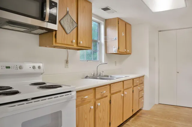 $300,000 | 1085 Lake Drive, Lincolnton, GA 30817