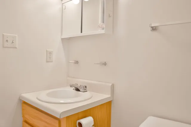 $300,000 | 1085 Lake Drive, Lincolnton, GA 30817