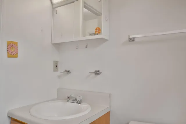 $300,000 | 1085 Lake Drive, Lincolnton, GA 30817