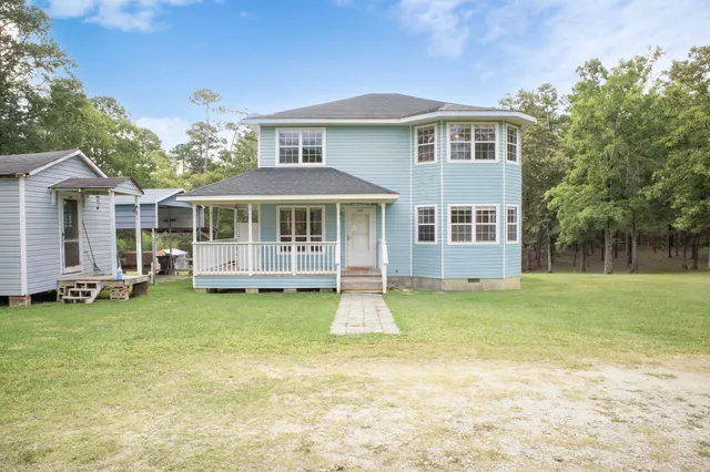 $300,000 | 1085 Lake Drive, Lincolnton, GA 30817