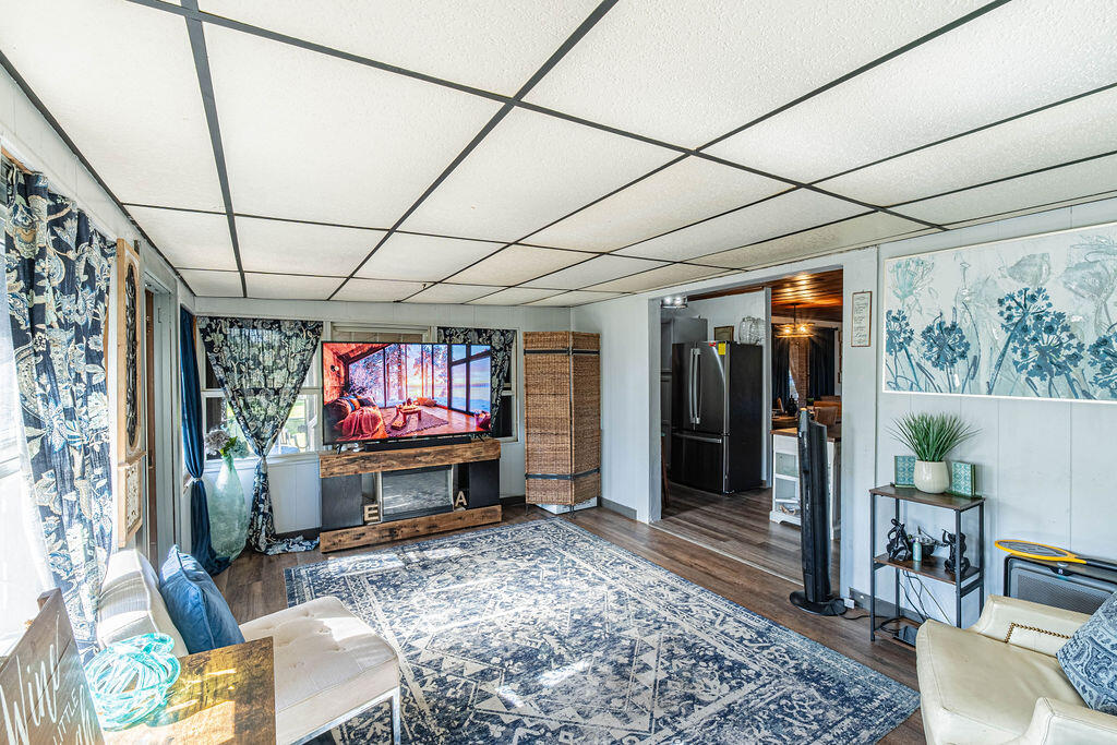 4309 Ave J Fort Pierce, FL 34947 - Photo 13 of 48 4309-AVENUE-J70