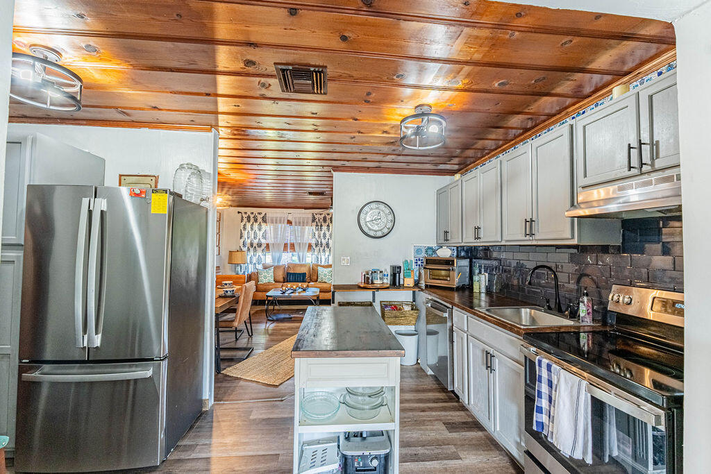 4309 Ave J Fort Pierce, FL 34947 - Photo 14 of 48 4309-AVENUE-J71