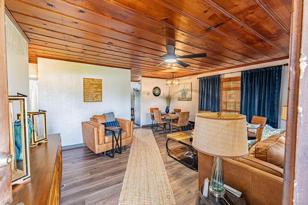 4309 Ave J Fort Pierce, FL 34947 - Photo 4 of 48 4309-AVENUE-J59