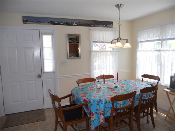 4 Fox Run Road, Unit 4 Blackstone, MA 01504 - Photo 4 of 18 Gallery Image 4