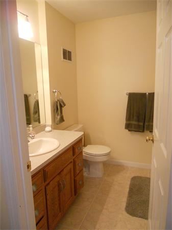 4 Fox Run Road, Unit 4 Blackstone, MA 01504 - Photo 10 of 18 Gallery Image 10