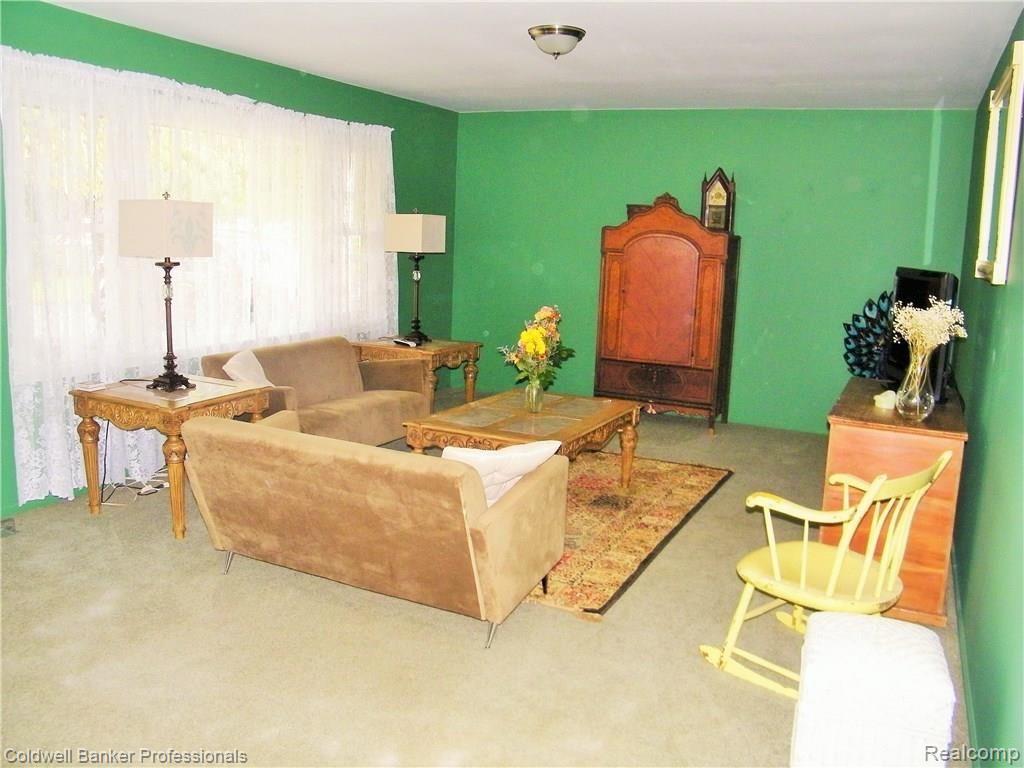 2310 Peppermill Road Lapeer, MI 48446 - Photo 11 of 37