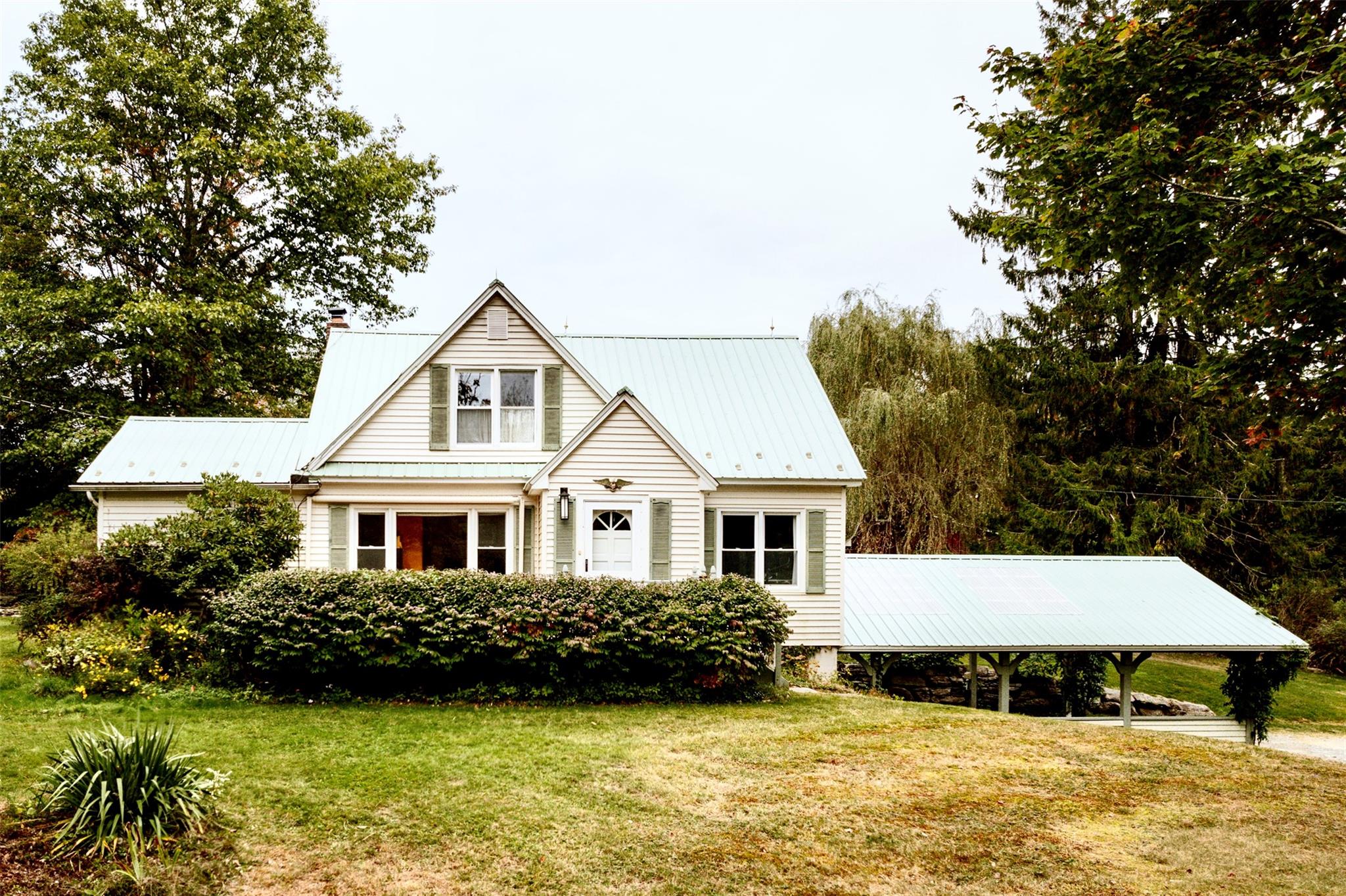 417 Cypert Road Woodbourne, NY 12788 - Photo 1 of 1 View of front of house with a front yard