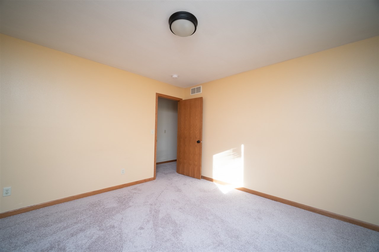 7290 Stephens Road Rockton, IL 61072 - Photo 23 of 30 a view of an empty room