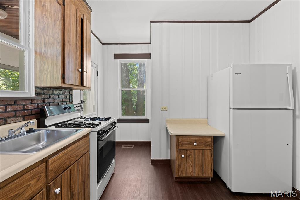 502 Carson Road St. Louis, MO 63135 - Photo 17 of 28