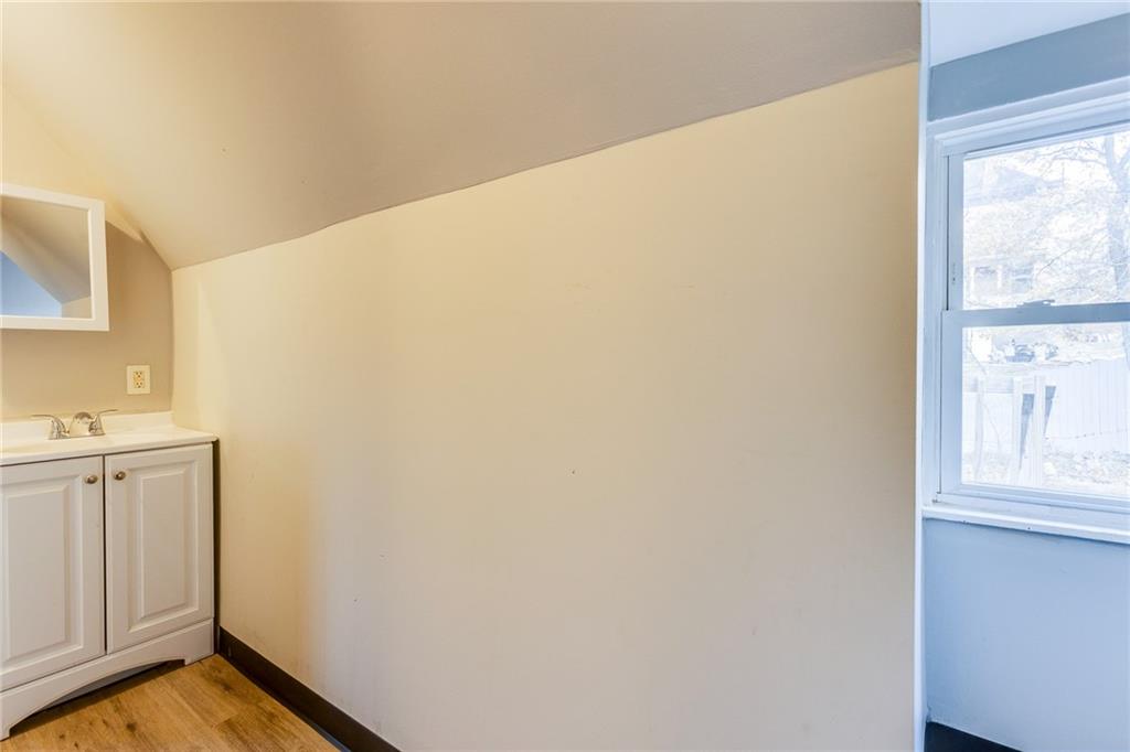 2344 Maple Avenue Pittsburgh, PA 15214 - Photo 22 of 44