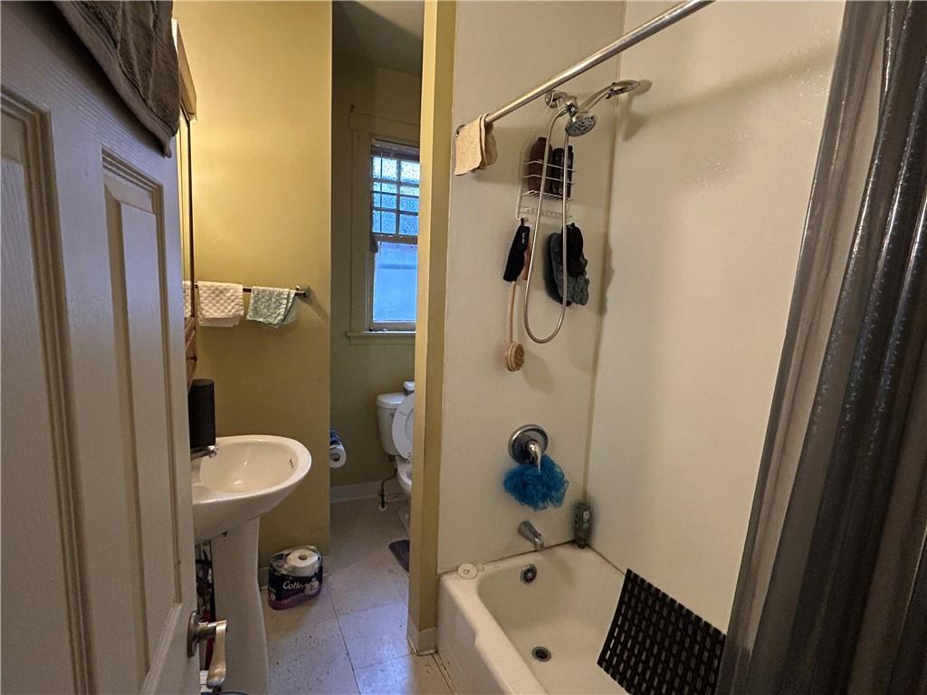 2344 Maple Avenue Pittsburgh, PA 15214 - Photo 36 of 44