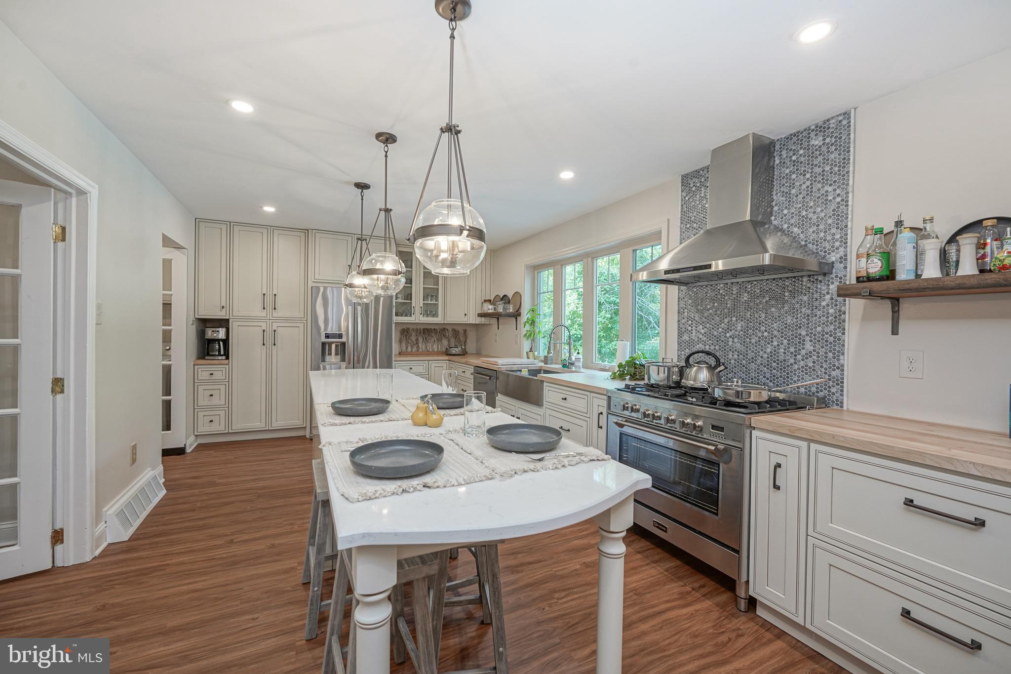 53 Cooper Tomlinson Road Medford, NJ 08055 - Photo 14 of 77 Gourmet Kitchen