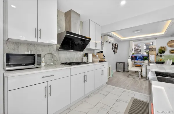 $1,480,000 | 143-34 14th Avenue | Whitestone