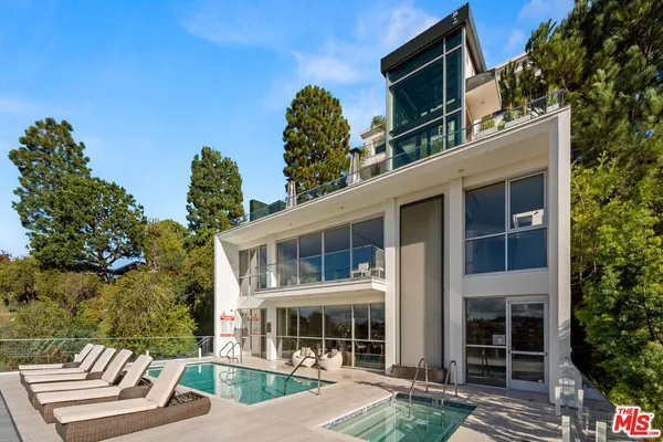 $10,500 | 2391 Roscomare Road, Unit 201, Los Angeles, CA 90077