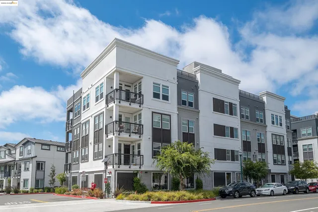 a view of entrance front of house