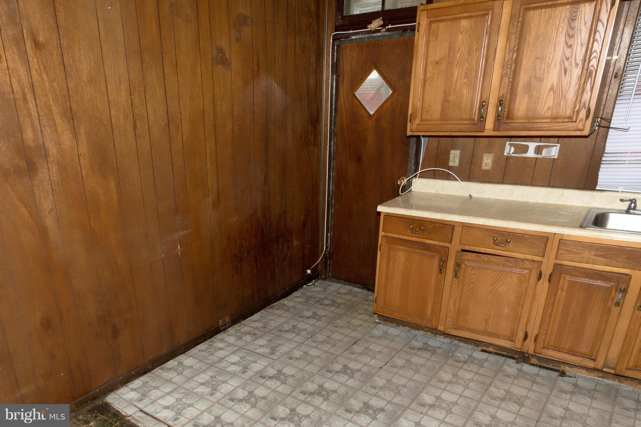 2133 Federal Street Baltimore, MD 21213 - Photo 7 of 20 Kitchen
