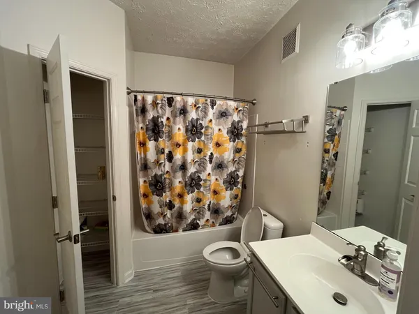 $2,400 | 2503 Amber Orchard Court West, Unit 102, Odenton, MD 21113