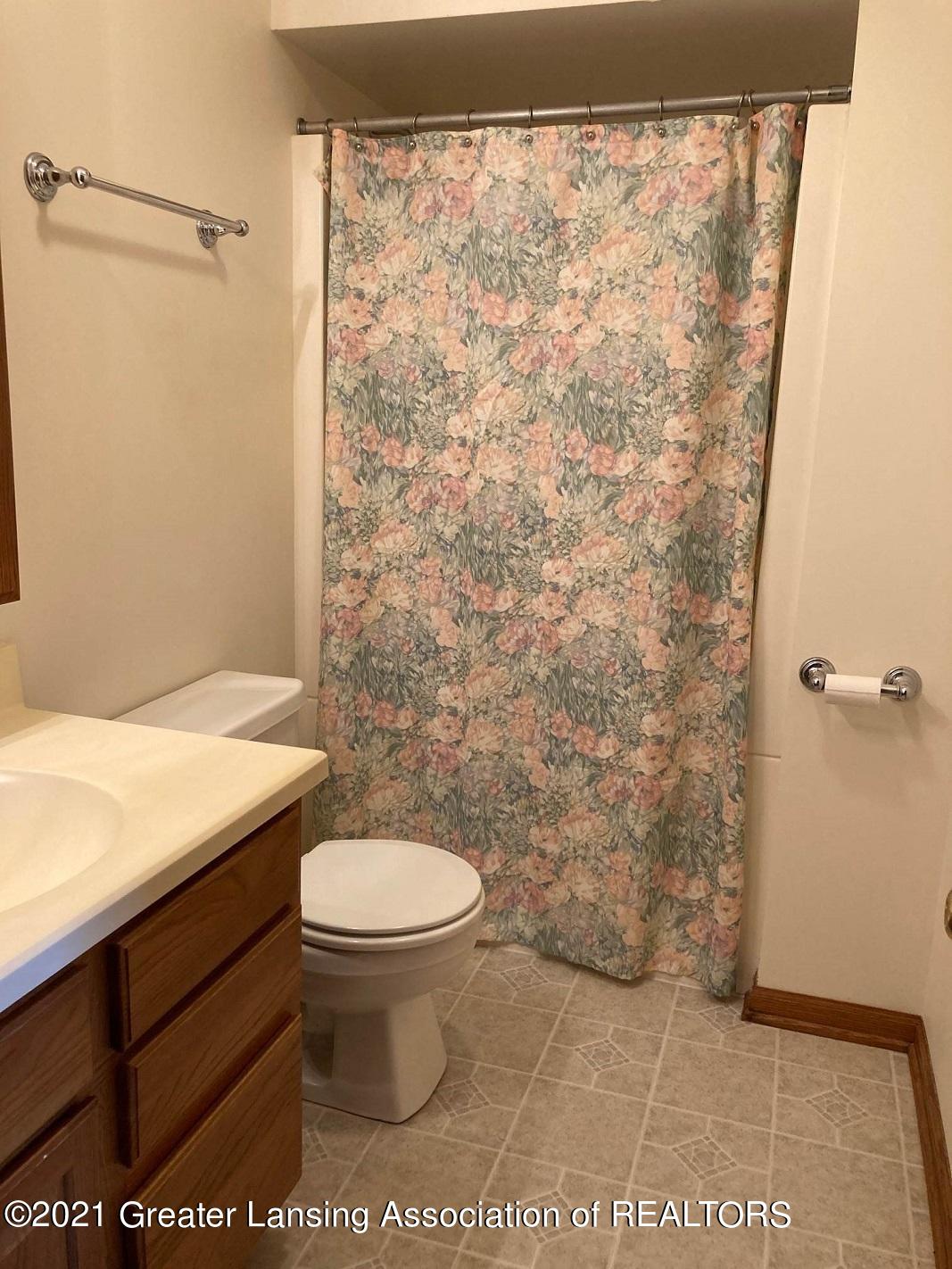 661 South Edgar Road Mason, MI 48854 - Photo 25 of 29 661 S. Edgar9