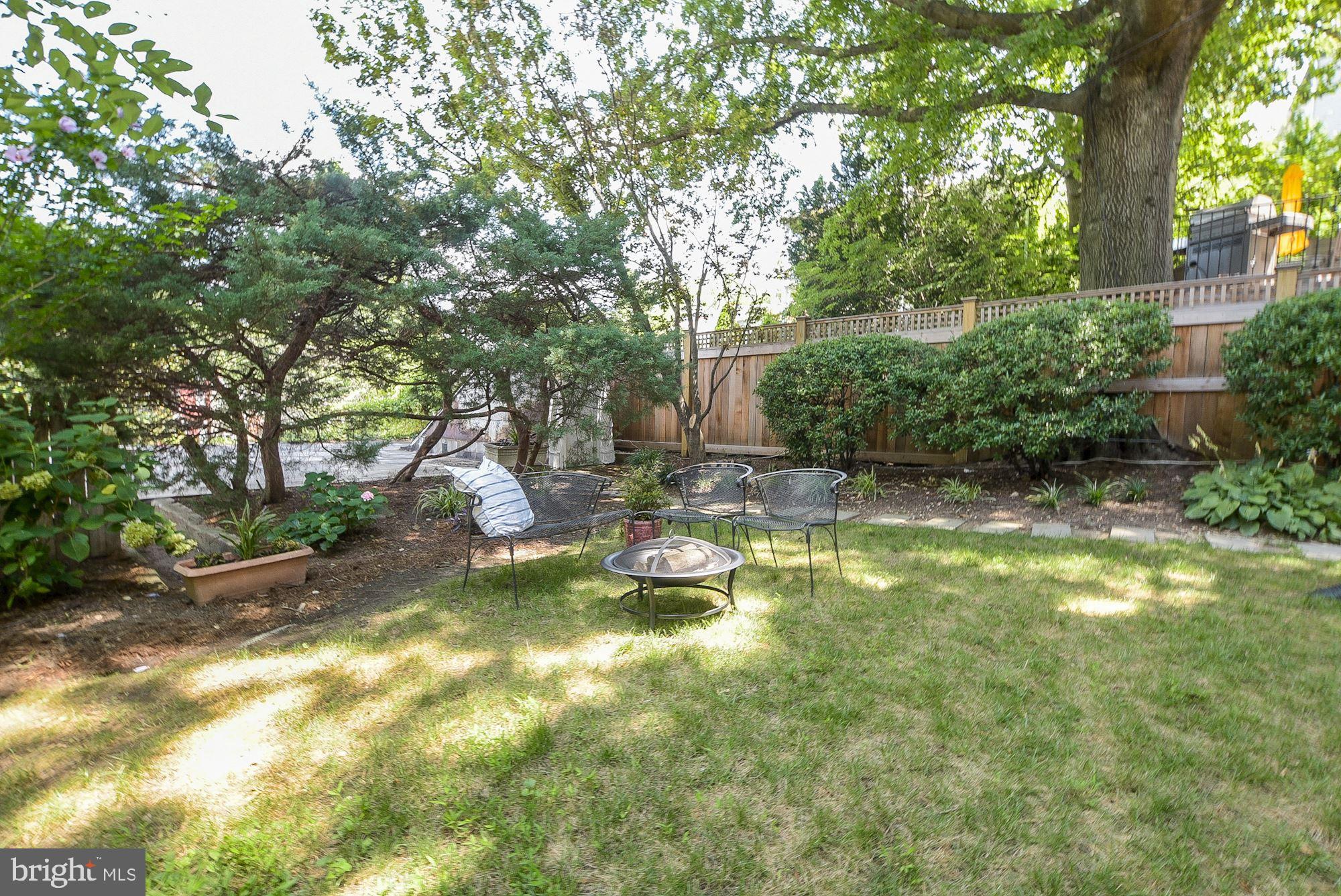 2011 Kalorama Road Northwest, Unit 1 Washington, DC 20009 - Photo 12 of 15 A backyard - rare in DC!